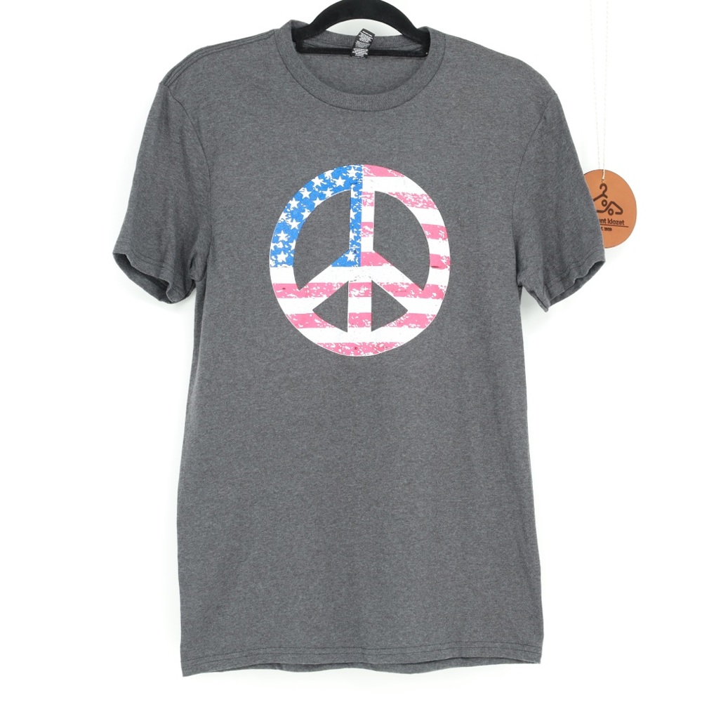 The Concert‎ Tee District USA Peace Sign T-Shirt